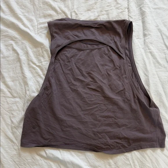 Lululemon soft tank crop top. Aubergine - Picture 2 of 4